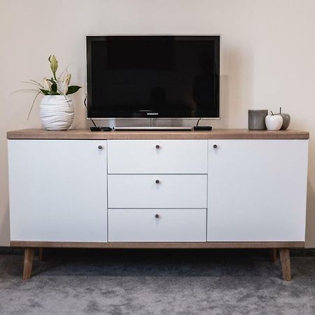 Apartmany Na Baste Levice Buitenkant foto
