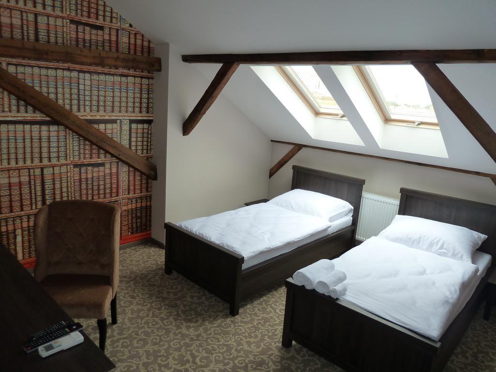Apartmany Na Baste Levice Buitenkant foto